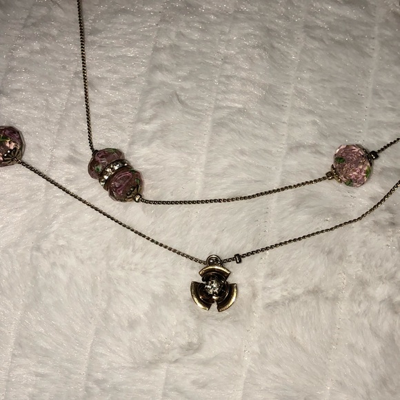 Betsey Johnson necklace - Picture 6 of 8